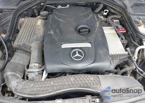 2015 Mercedes-Benz C 300 4Matic/Luxury 4Matic/Sport 4Matic из США, поврежденный, VIN 55SWF4KB5FU020235